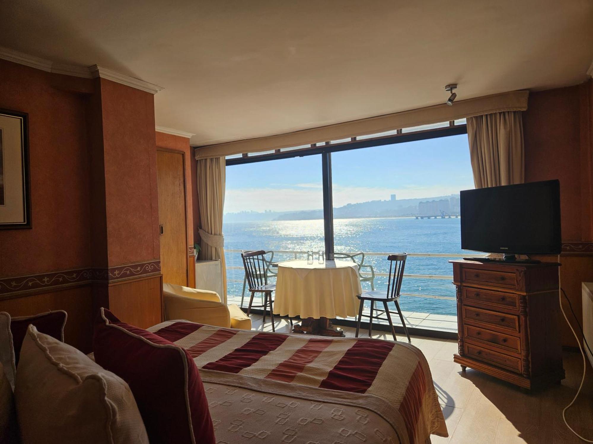 Hotel Restaurant Capducal 比尼亚德尔马 外观 照片