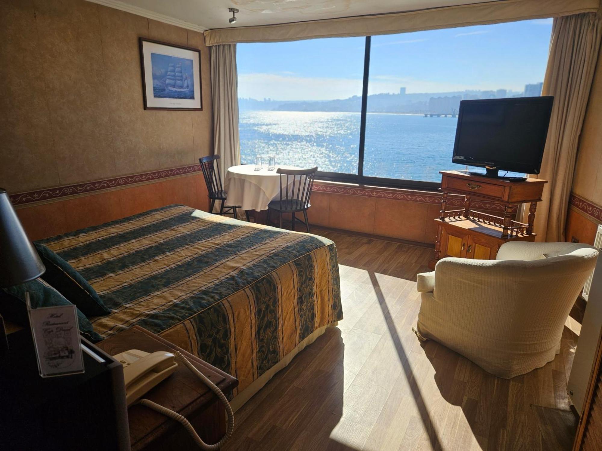 Hotel Restaurant Capducal 比尼亚德尔马 外观 照片